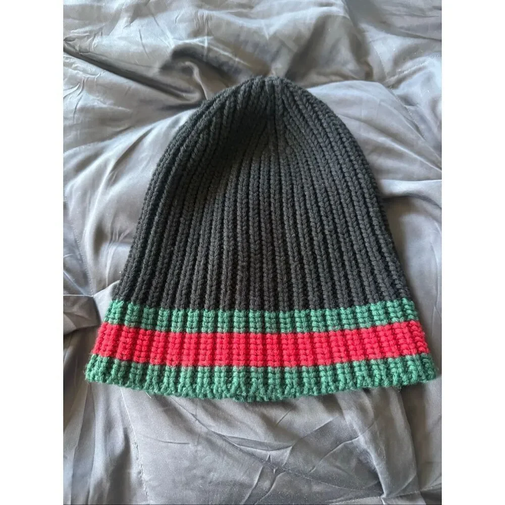 GUCCI WOOL KNIT HAT (m) like new